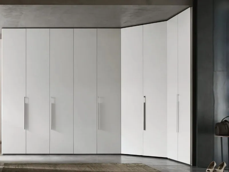 Maronese - Wall Battente: una vasta gamma di finiture, materiali e colori