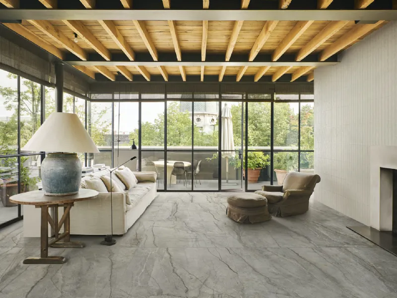 Piastrelle in gres effetto pietra Mystone Silver Root di Marazzi