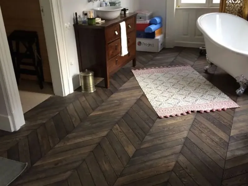 Alma - Pavimenti in legno per il bagno