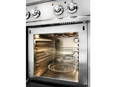 forno acceso vetro