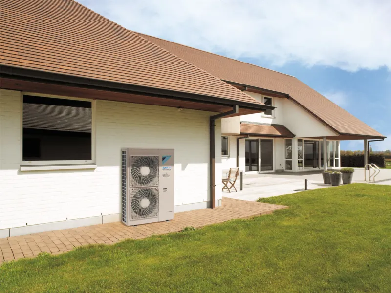 Daikin - RXYSQ-TY, pompa di calore ad aria