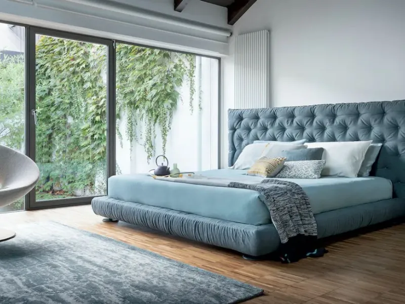 Letto con lavorazione a capitonné Full Moon di Bonaldo